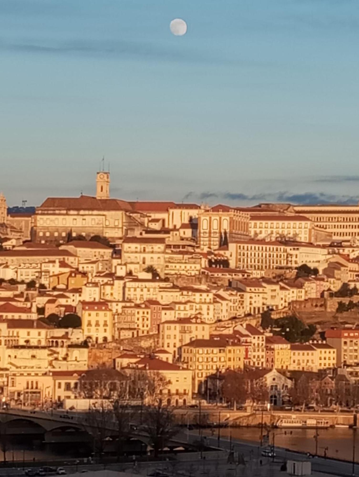 Casa Com Vista Sob A Cidade! Coímbra Exterior foto